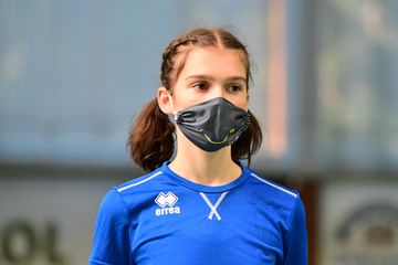 Ballgirl