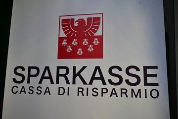 Südtiroler Sparkasse ©RolandStrimmer